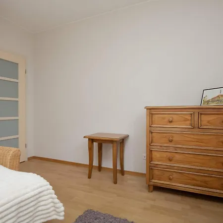 Near Oncology Center, Novum, Ursynow Arena & Kabaty Forest By Renters Appartement Varsovie