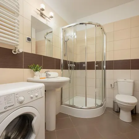 Apartment Near Oncology Center, Novum, Ursynow Arena & Kabaty Forest By Renters *