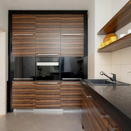 Apartment Near Oncology Center, Novum, Ursynow Arena & Kabaty Forest By Renters Warsaw