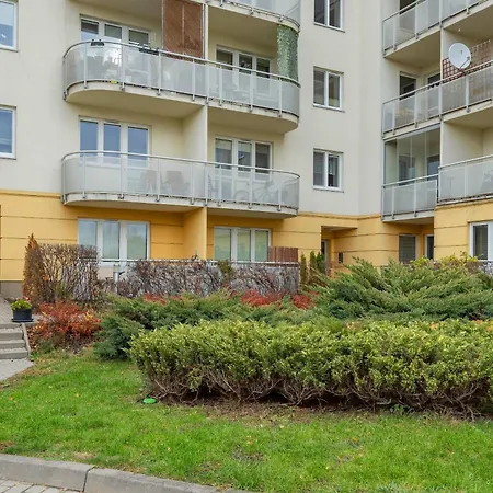 Near Oncology Center, Novum, Ursynow Arena & Kabaty Forest By Renters Apartment Warsaw