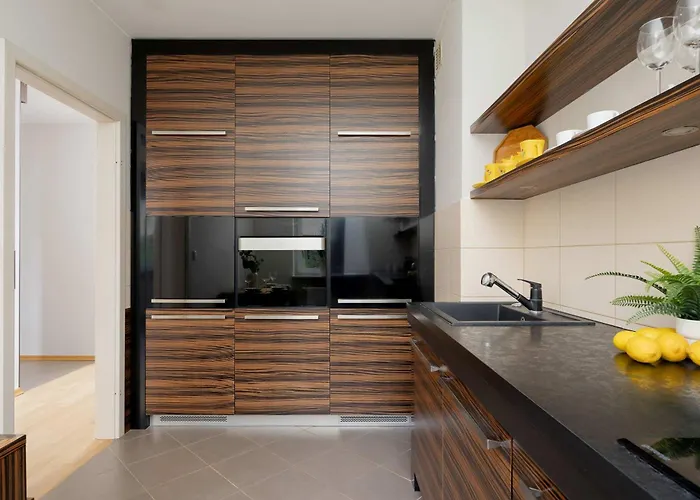 Lägenhet Near Oncology Center, Novum, Ursynow Arena & Kabaty Forest By Renters Warszawa