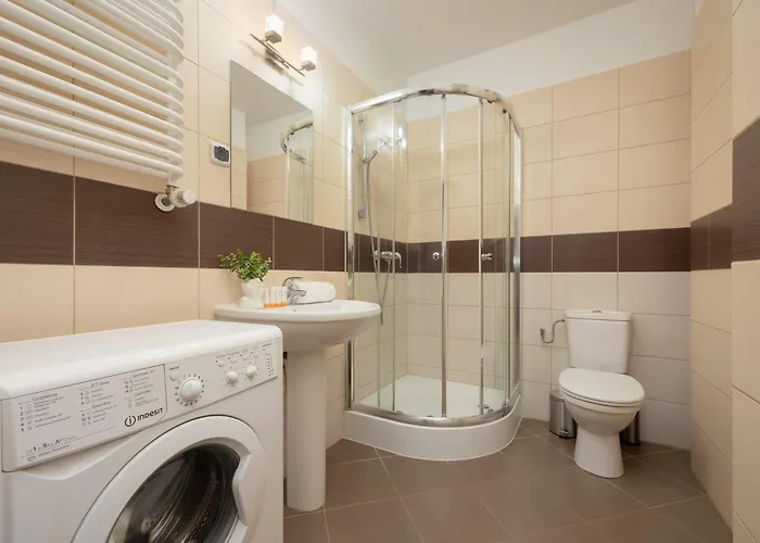 Apartment Near Oncology Center, Novum, Ursynow Arena & Kabaty Forest By Renters *